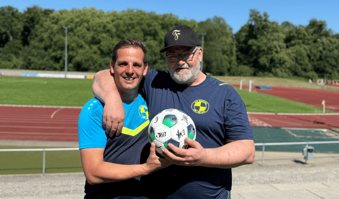 Fortuna Köln begeistert bei Testspiel im Schlossparkstadion