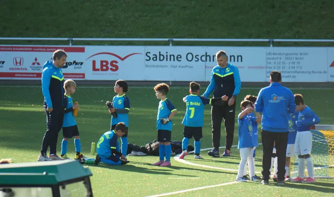 Ein Samstag voller Fußball im Schlossparkstadion Brühl