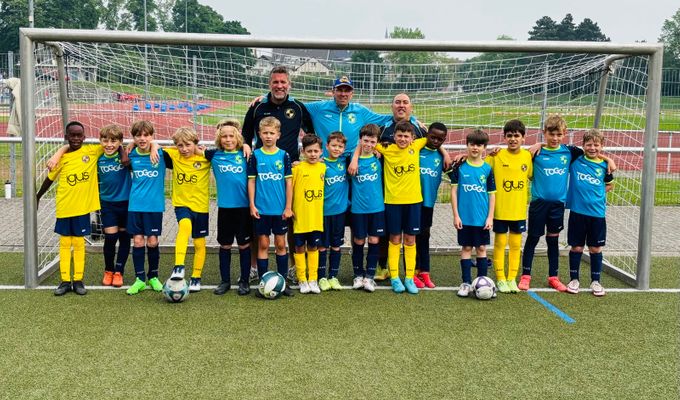 U9 | 15 U9-Fighter plus Super-Fan